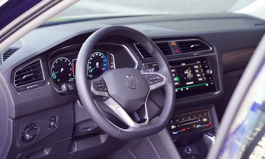Volkswagen Tiguan Allspace 2.0L - Hình 11